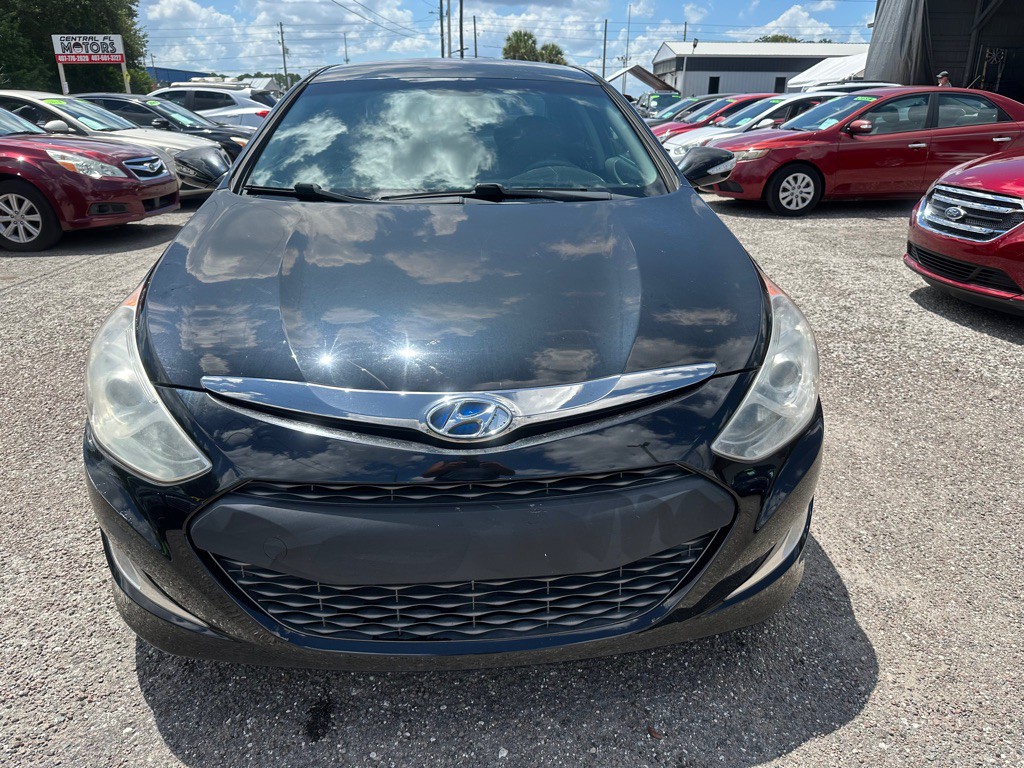 2013 Hyundai Sonata Image 2