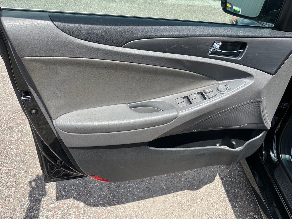 2013 Hyundai Sonata Image 11