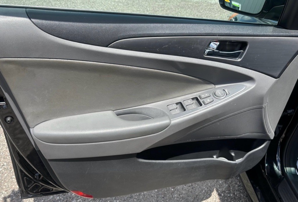 2013 Hyundai Sonata Image 28
