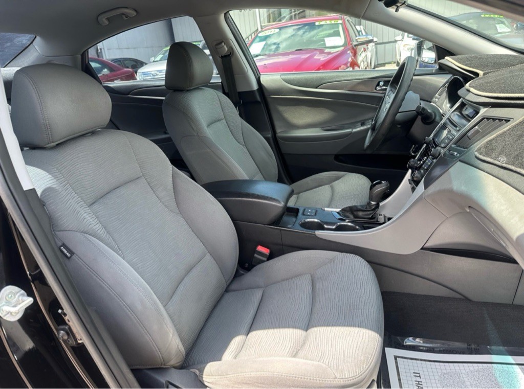 2013 Hyundai Sonata Image 30