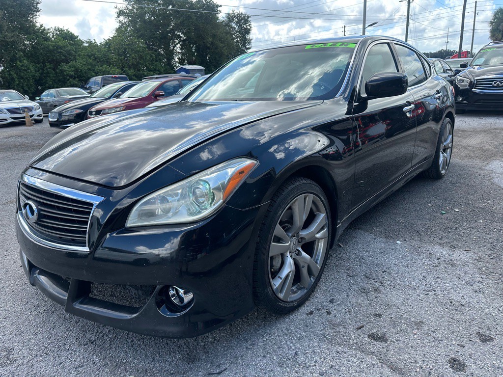 2011 INFINITI M37 Image 1