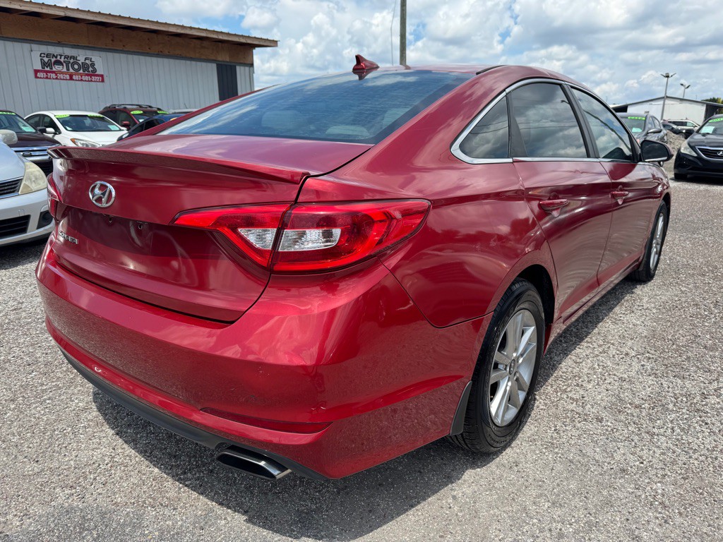 2017 Hyundai Sonata Image 2