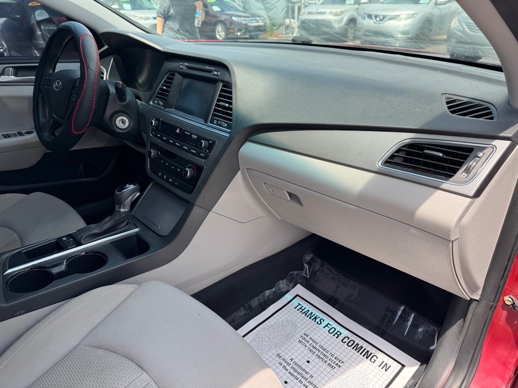 2017 Hyundai Sonata Image 12