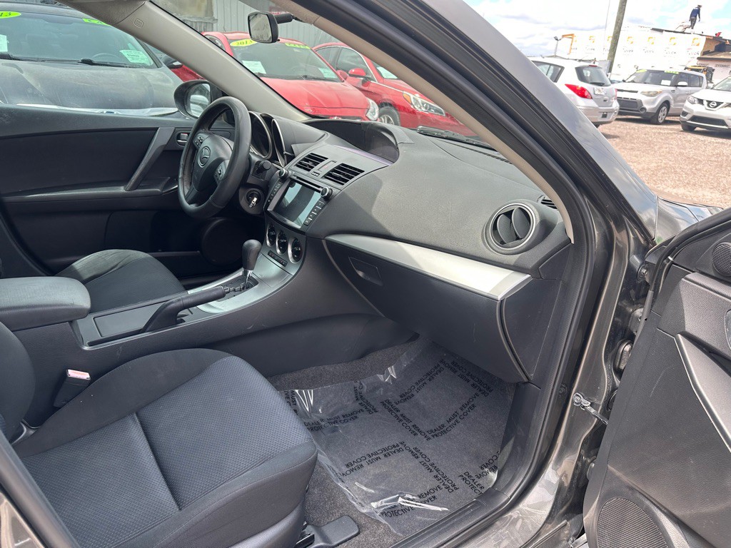 2011 Mazda Mazda3 Image 12