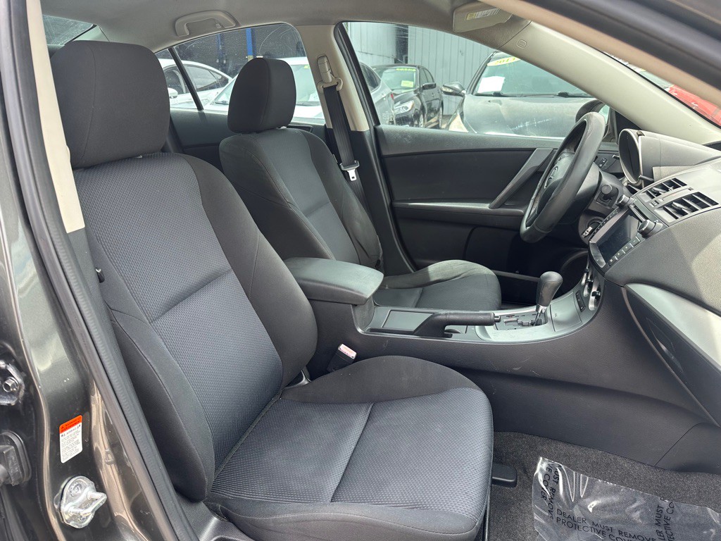 2011 Mazda Mazda3 Image 13