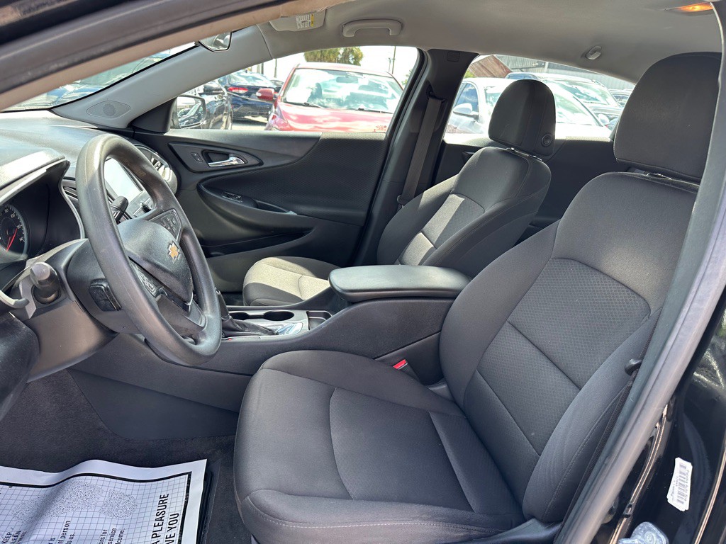 2018 Chevrolet Malibu Image 10