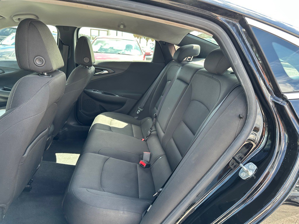 2018 Chevrolet Malibu Image 15