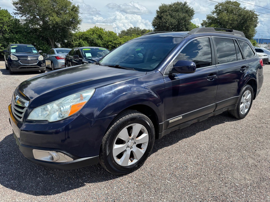 2012 Subaru Outback Image 2