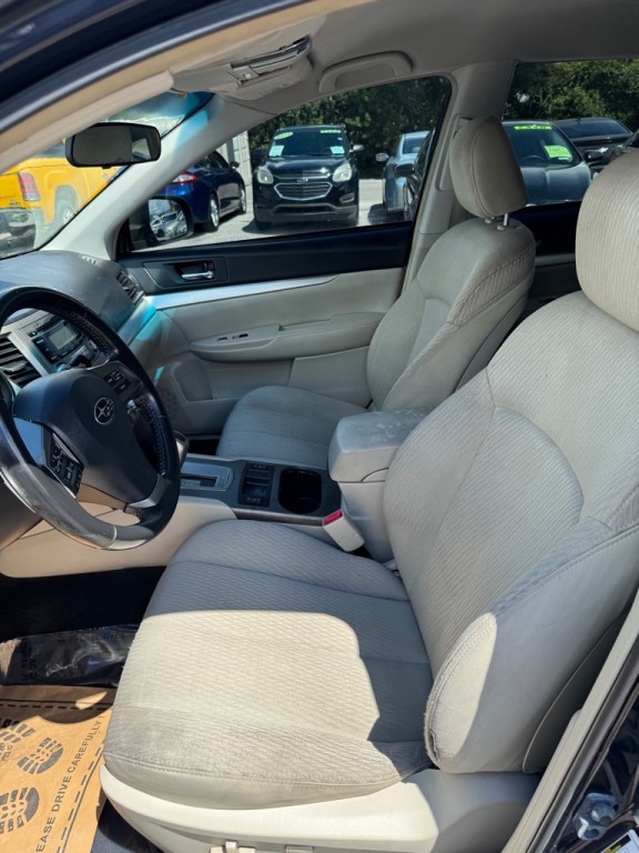 2012 Subaru Outback Image 13