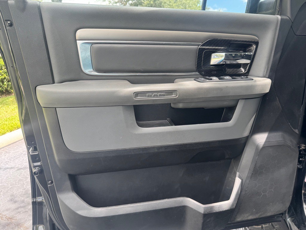 2013 RAM 1500 Image 14