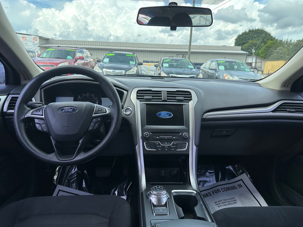2018 Ford Fusion Image 9