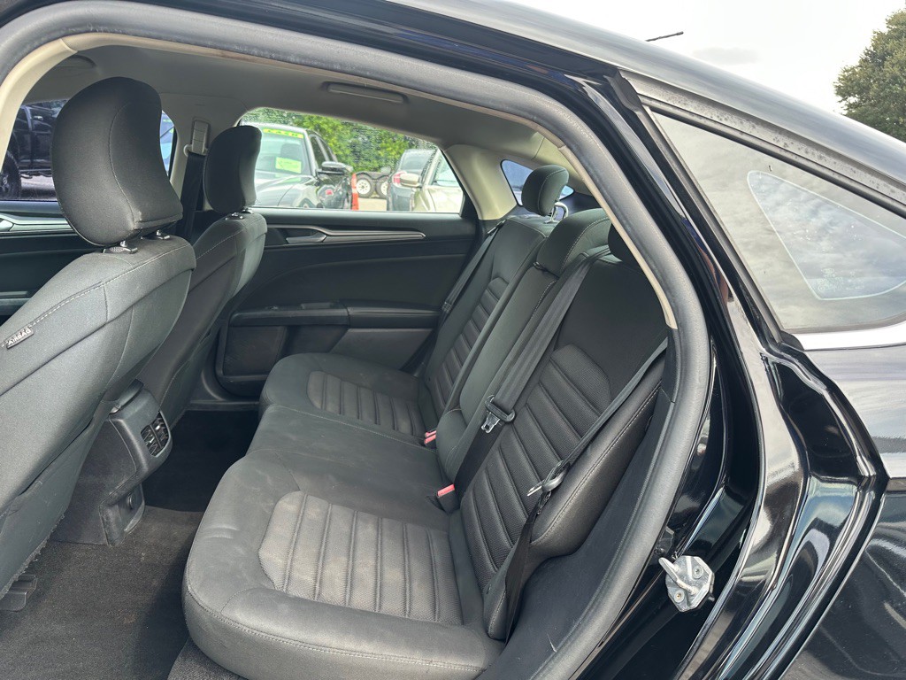 2018 Ford Fusion Image 15