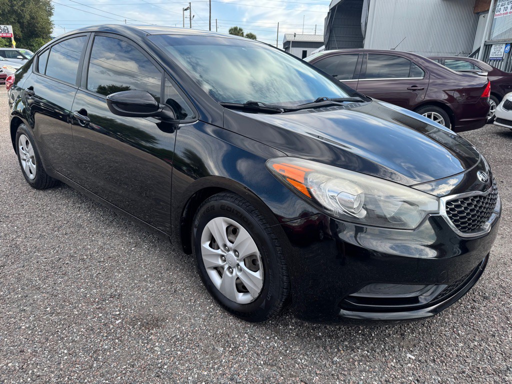 2016 Kia Forte Image 2