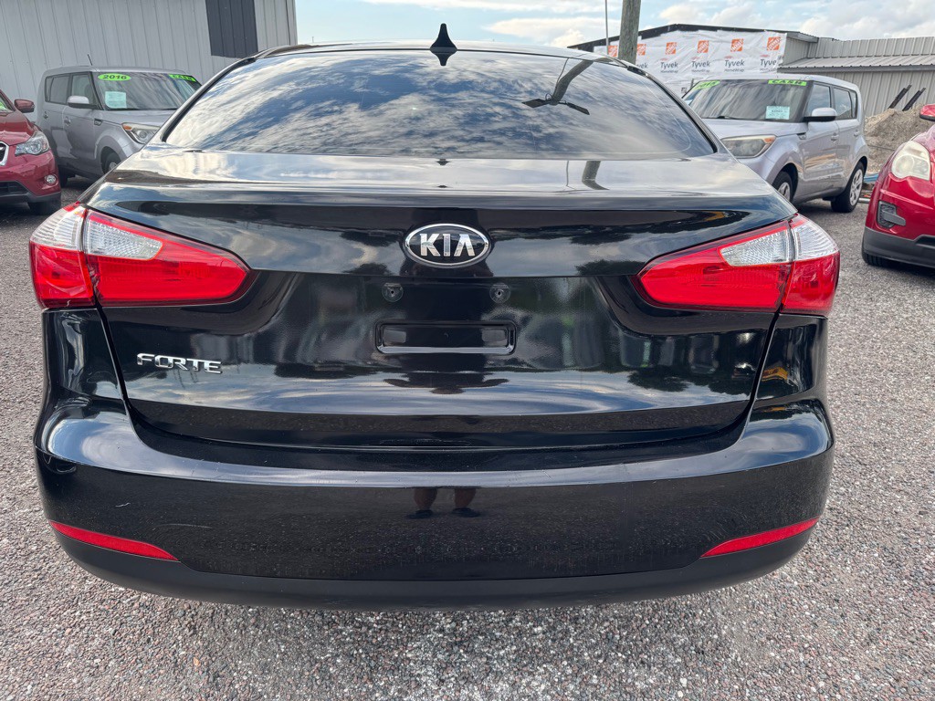 2016 Kia Forte Image 4