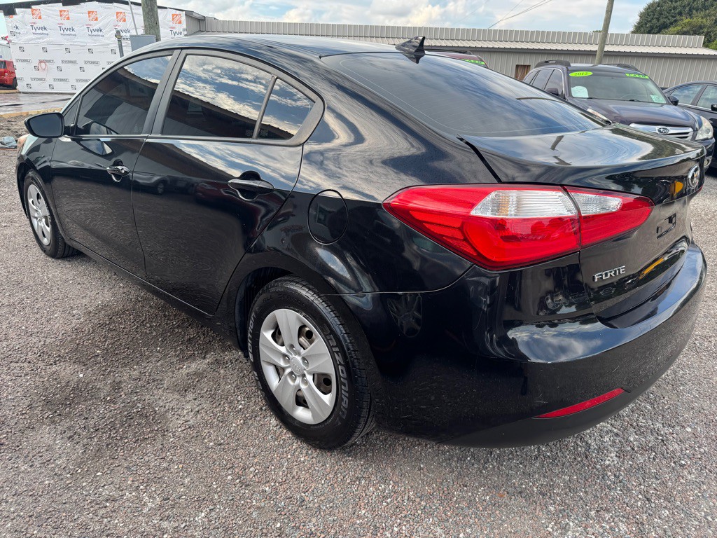 2016 Kia Forte Image 5