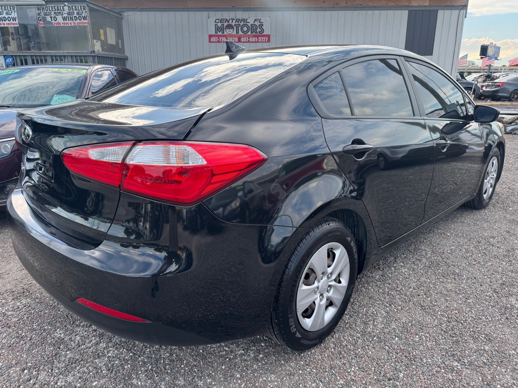 2016 Kia Forte Image 6