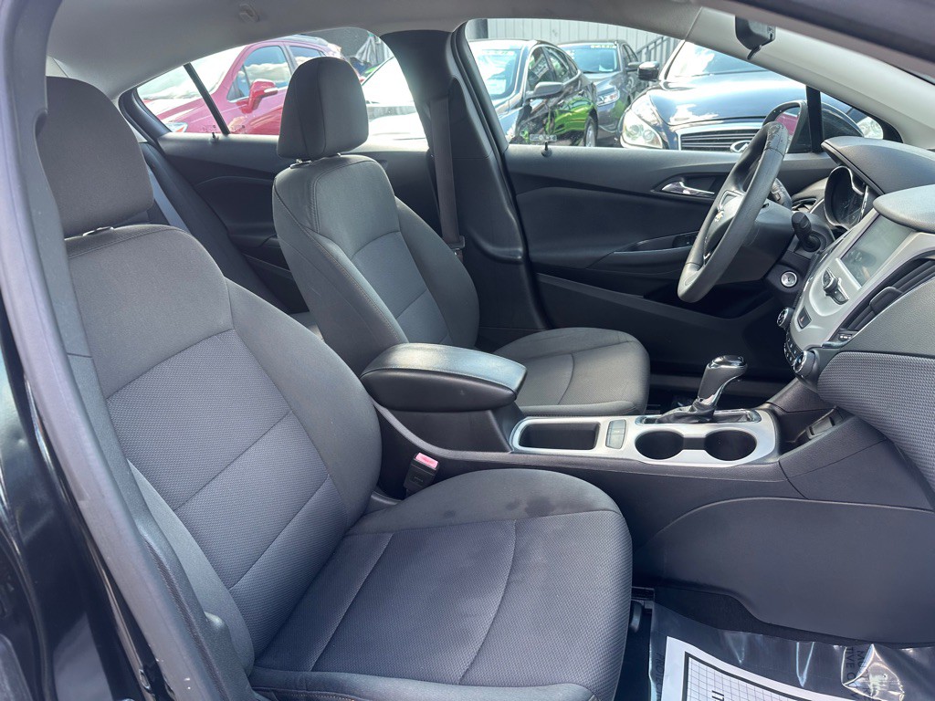 2017 Chevrolet Cruze Image 13