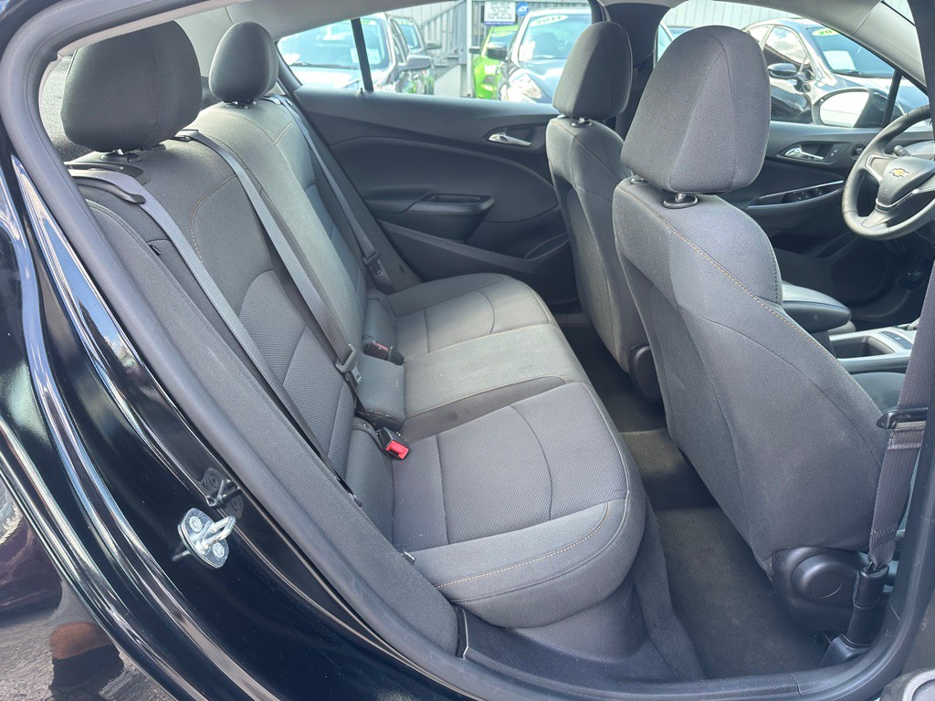 2017 Chevrolet Cruze Image 14
