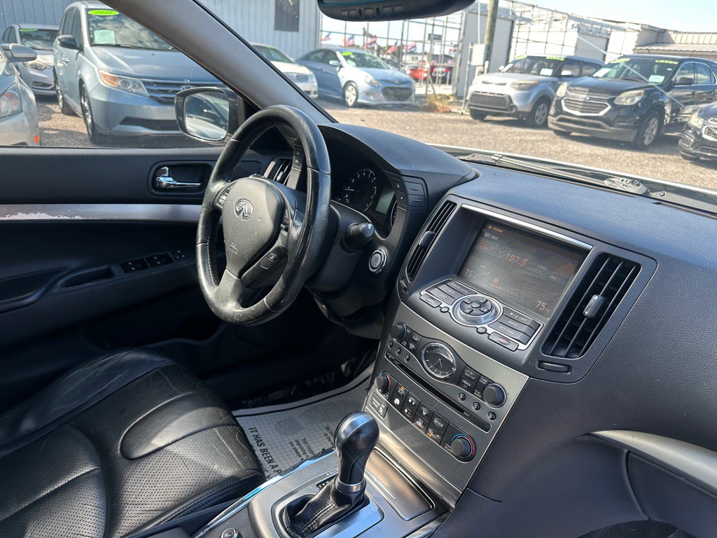 2012 INFINITI G25 Image 8