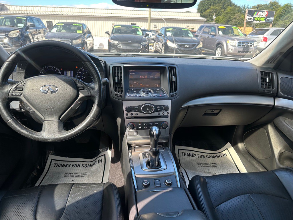 2012 INFINITI G25 Image 9