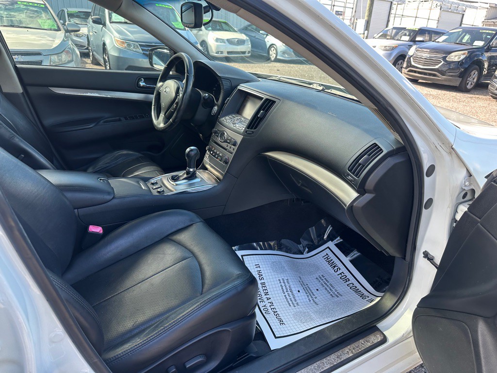 2012 INFINITI G25 Image 12