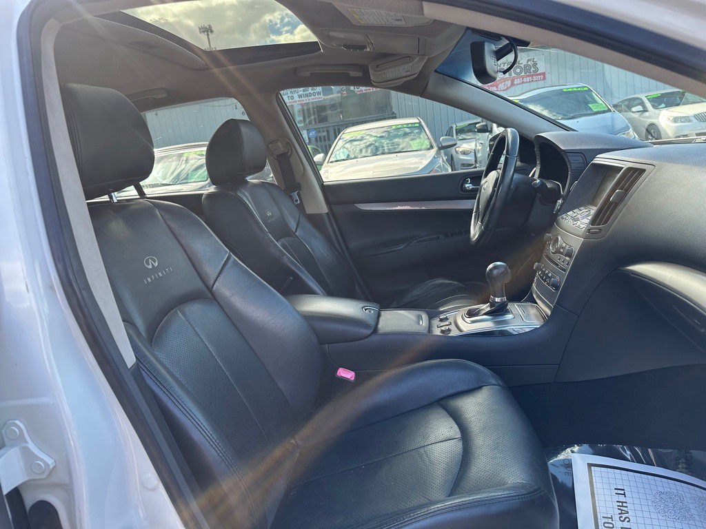 2012 INFINITI G25 Image 13