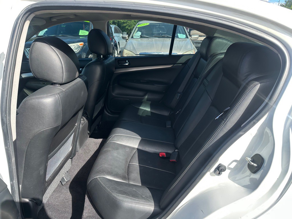 2012 INFINITI G25 Image 15