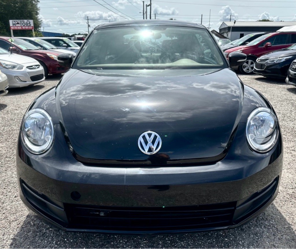 2013 Volkswagen Beetle Image 20