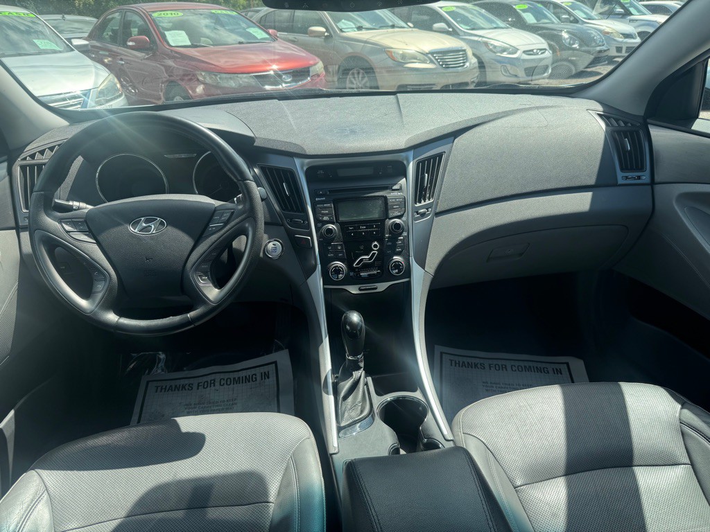 2012 Hyundai Sonata Image 10