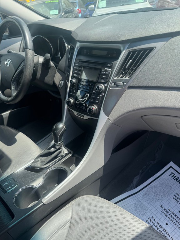 2012 Hyundai Sonata Image 12