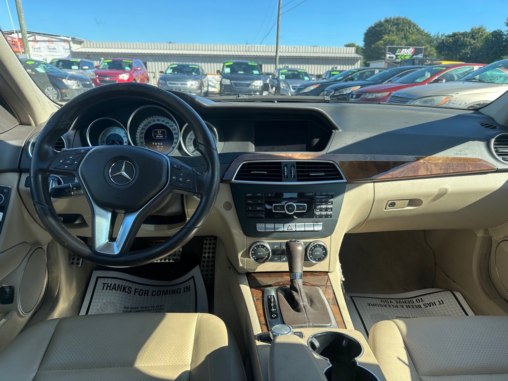 2012 Mercedes-Benz C-Class Image 9