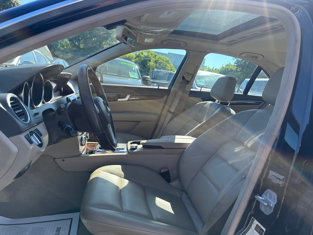 2012 Mercedes-Benz C-Class Image 10