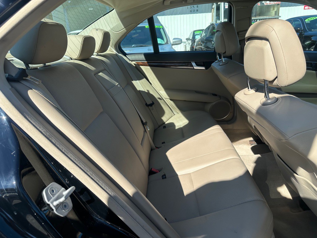 2012 Mercedes-Benz C-Class Image 14