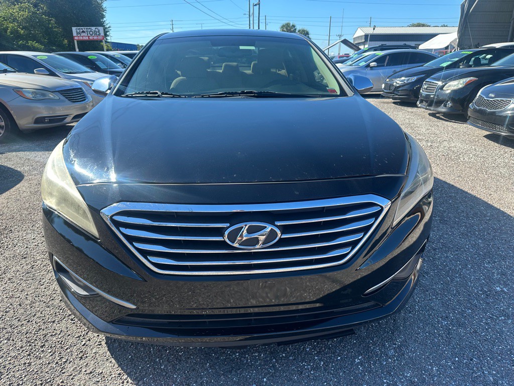 2017 Hyundai Sonata Image 2