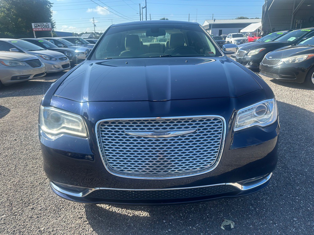 2016 Chrysler 300 Image 2