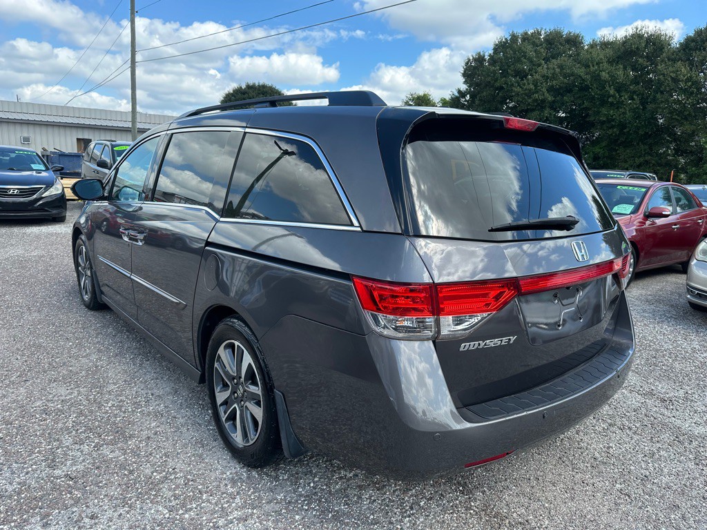 2015 Honda Odyssey Image 4