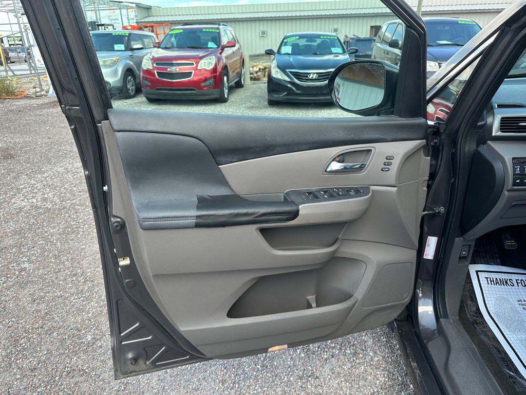 2015 Honda Odyssey Image 11