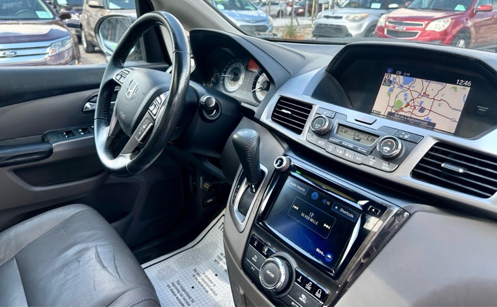 2015 Honda Odyssey Image 28