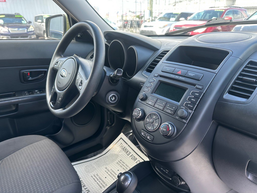 2013 Kia Soul Image 8