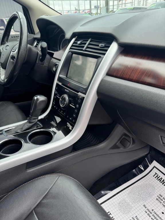 2011 Ford Edge Image 10