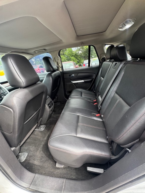 2011 Ford Edge Image 12