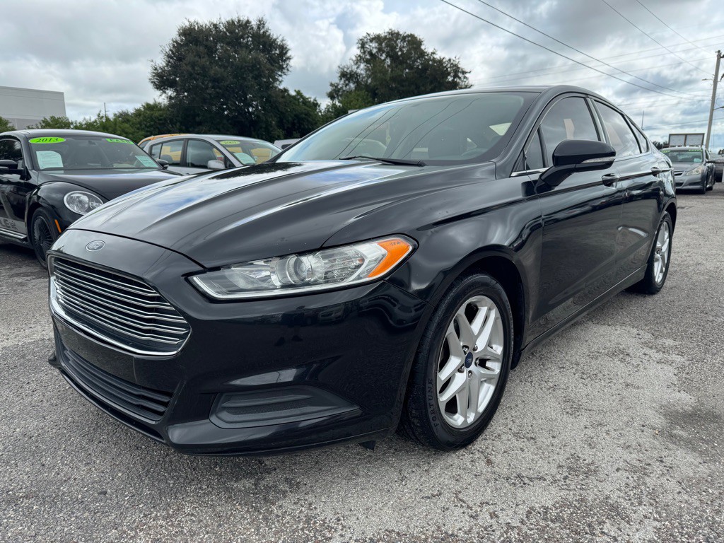2015 Ford Fusion Image 1