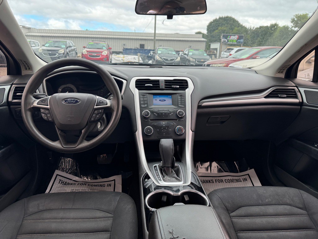 2015 Ford Fusion Image 10