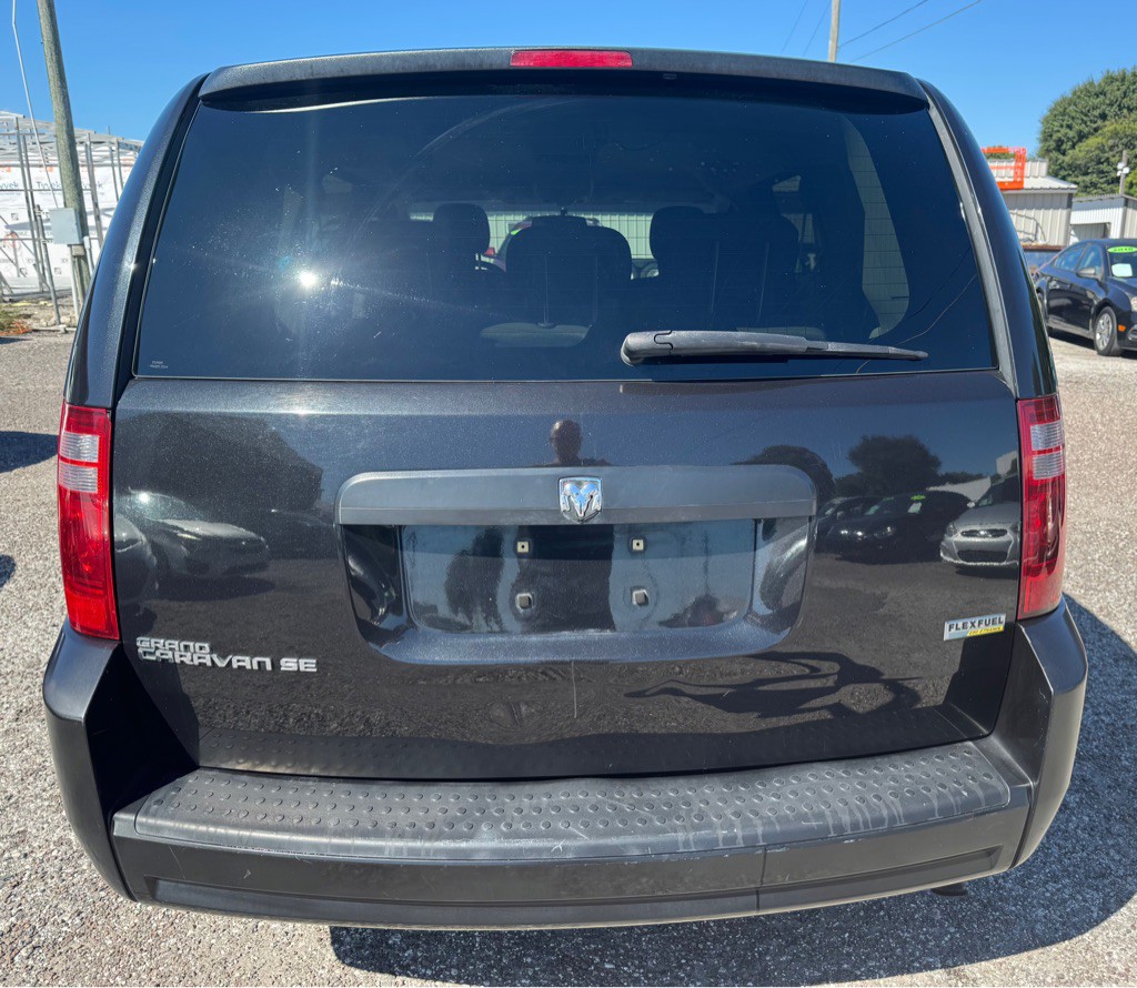 2008 Dodge Grand Caravan Image 4