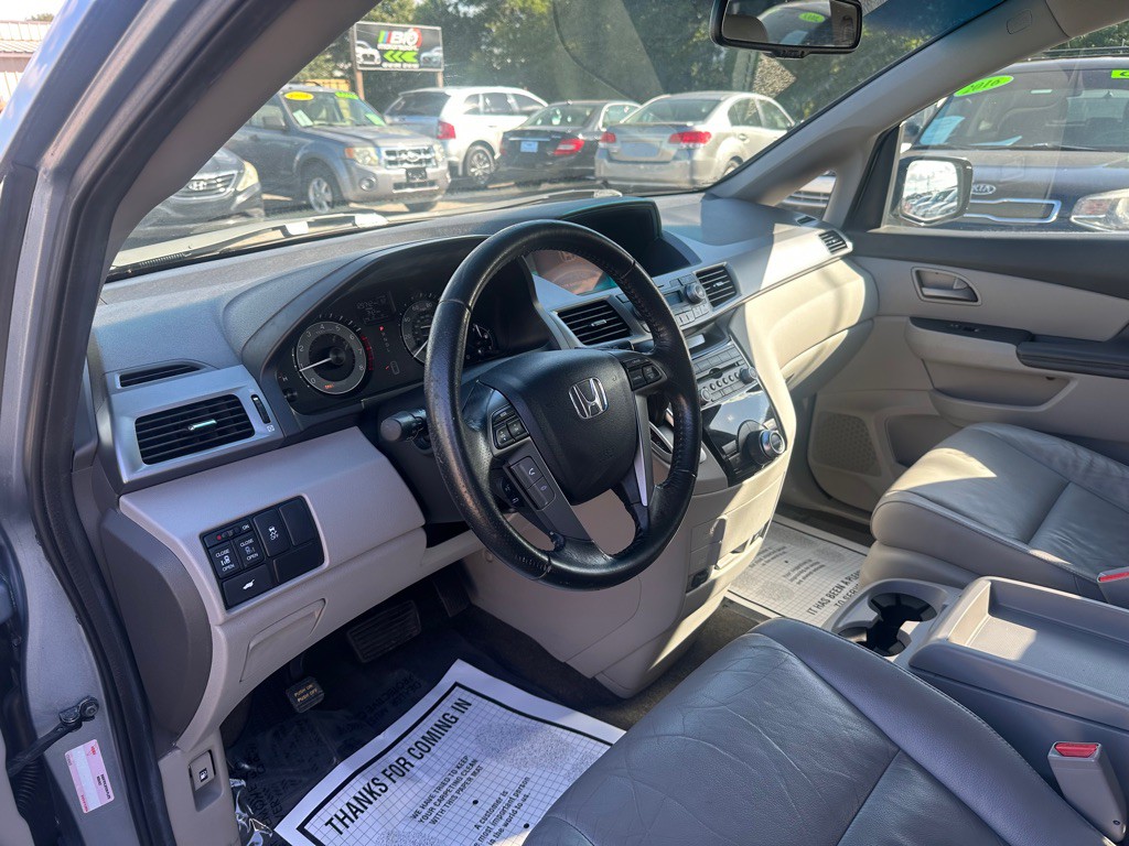 2011 Honda Odyssey Image 7