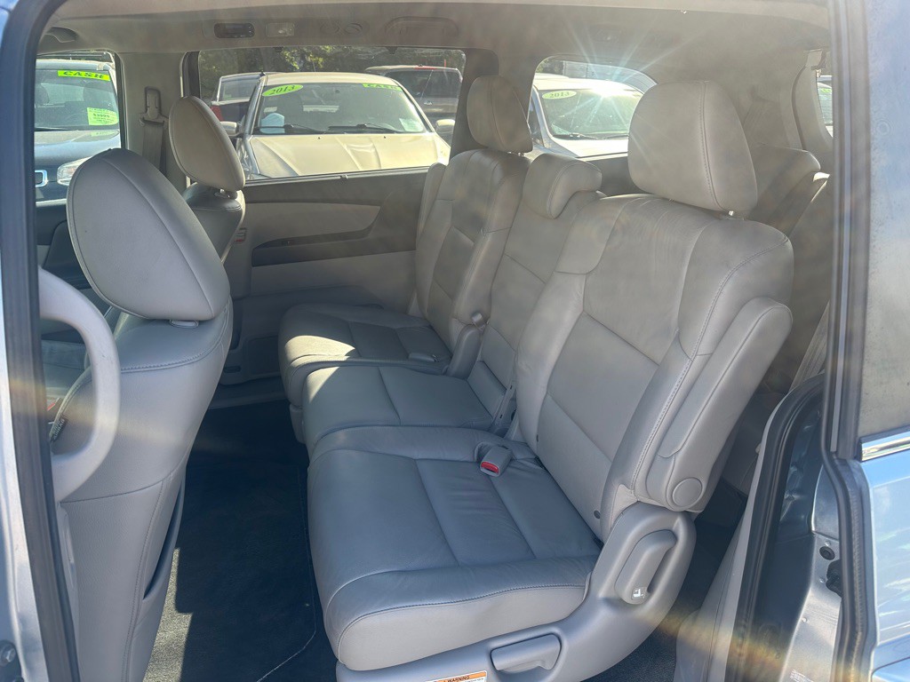 2011 Honda Odyssey Image 11