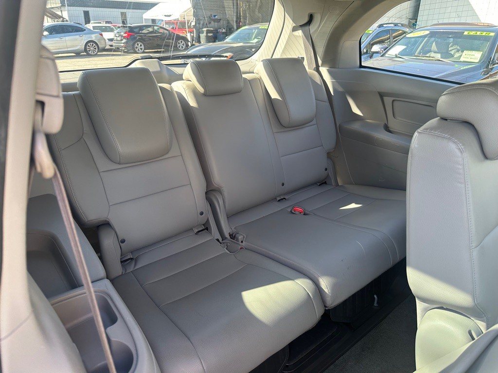 2011 Honda Odyssey Image 14