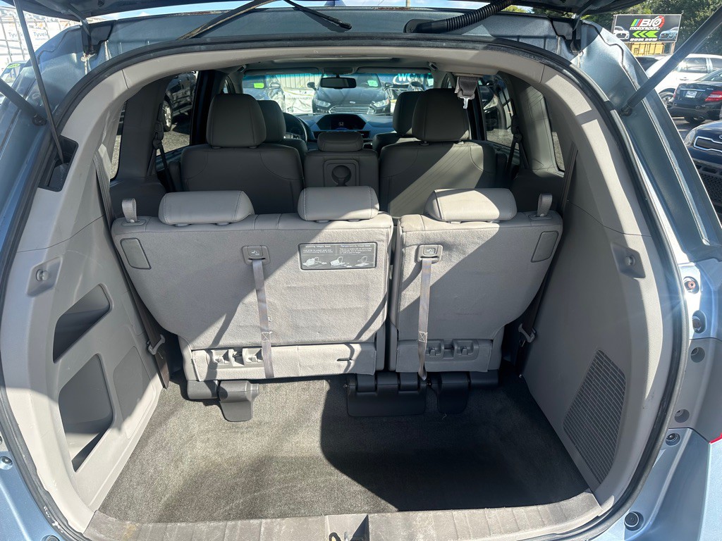 2011 Honda Odyssey Image 16