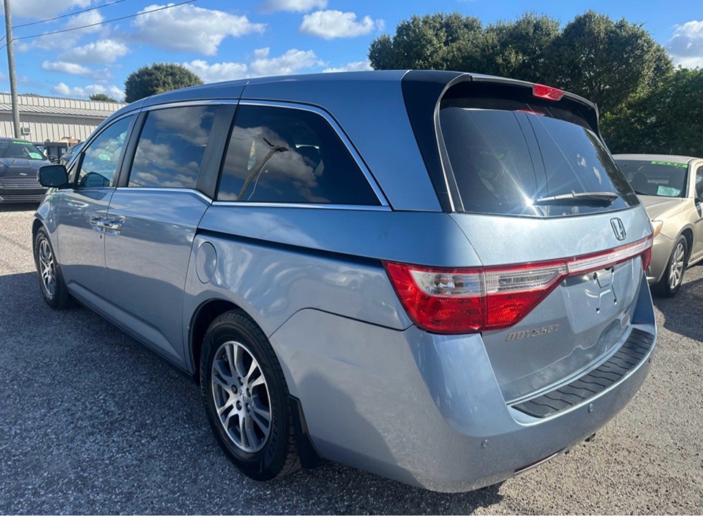 2011 Honda Odyssey Image 22