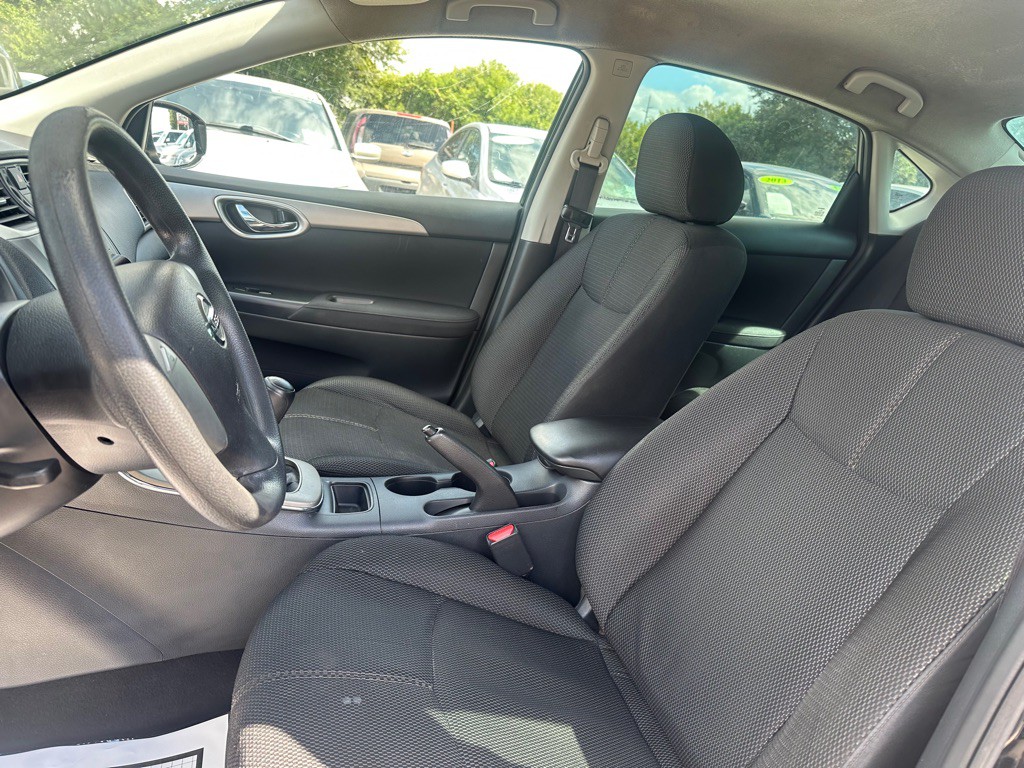 2013 Nissan Sentra Image 10